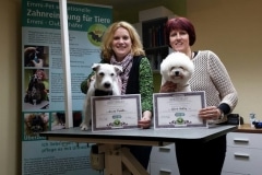 Zahnreinigungskurse am Hund mit Emmi-Pet im Hundesalon Anke Schäfer in Stadtroda/Thüringen